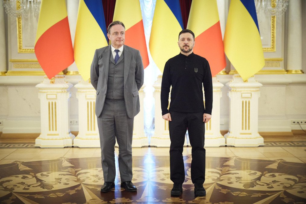 El nuevo primer ministro belga visita Bucha, tacha a Rusia de agresora y promete un apoyo masivo a Ucrania El nuevo primer ministro belga visita Bucha, tacha a Rusia de agresora y promete un apoyo masivo a Ucrania