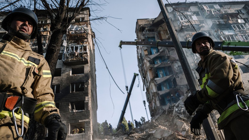 Kyiv Reels From Russia’s 9-Hour Missile and Drone Barrage as Death Toll Mounts, Photos