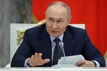 Putin actúa en interés nacional de Rusia, el Kremlin responde a las críticas de Trump Putin actúa en interés nacional de Rusia, el Kremlin responde a las críticas de Trump
