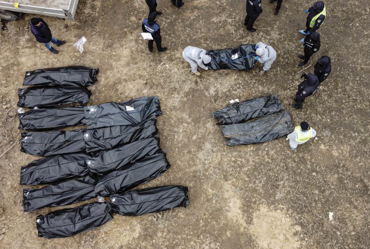 Exhumed bodies of civilians from mass graves killed by Russia in Bucha (Source: Metin Aktas via Getty Images) Exhumed bodies of civilians from mass graves killed by Russia in Bucha (Source: Metin Aktas via Getty Images)